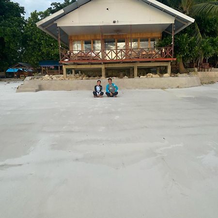 Yohana Cottage Tual Экстерьер фото