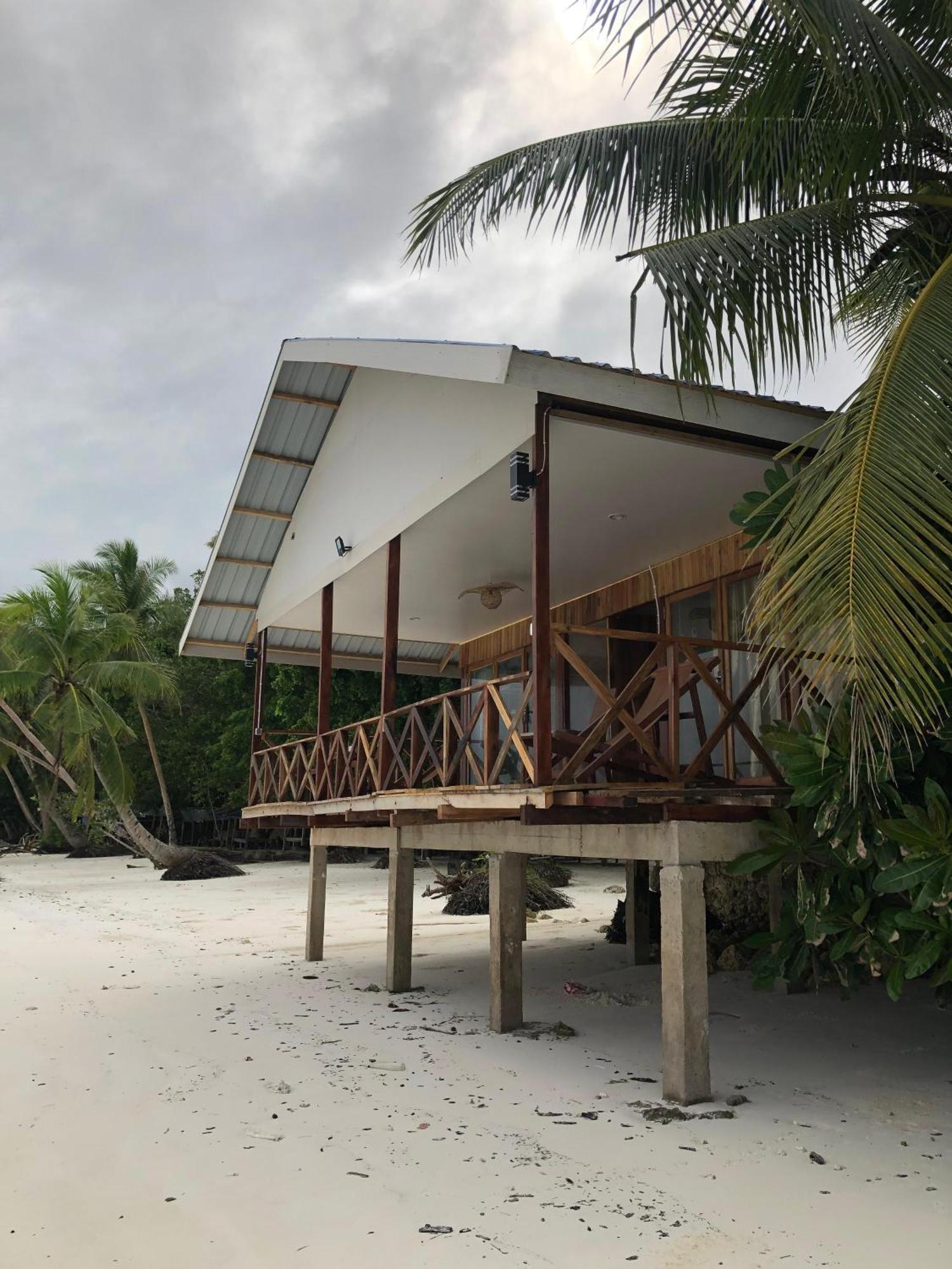 Yohana Cottage Tual Экстерьер фото
